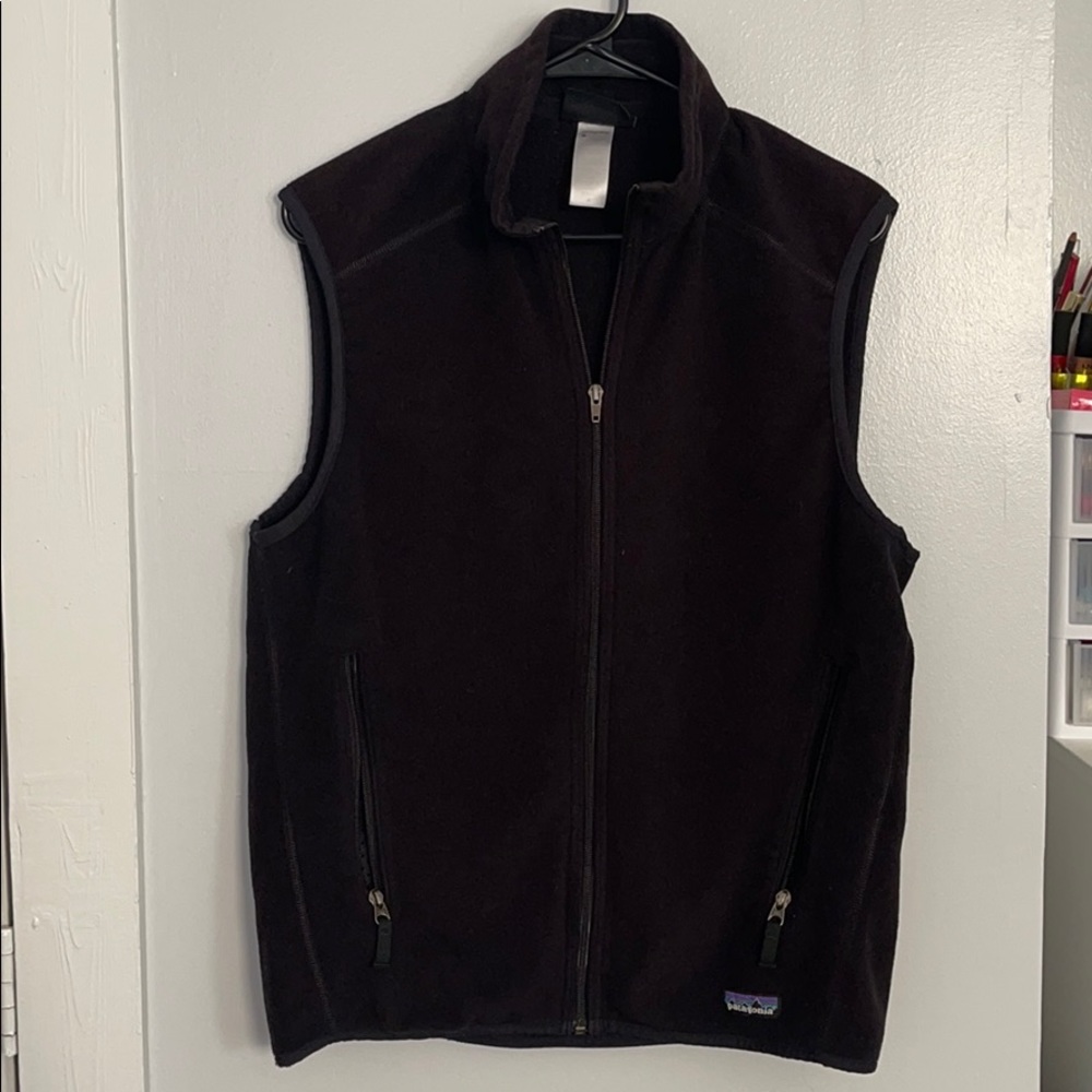 Patagonia men’s fleece vest